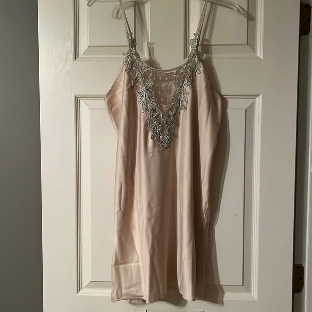 Pretty nighty